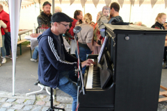 1. Frohnhardter Zwibelkuchenfest:Dein Phonzimmer - Friedhelm Krebs
